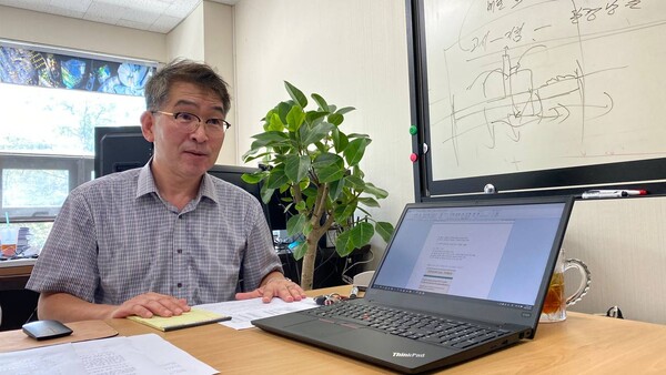 한병섭 박사는 고리2호기 방사선환경영향평가의 문제점에 대해 3시간 가량 설명했다.